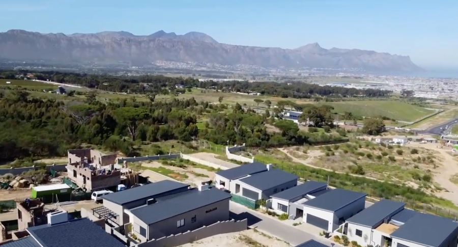 4 Bedroom Property for Sale in Fairhaven Country Estate Western Cape